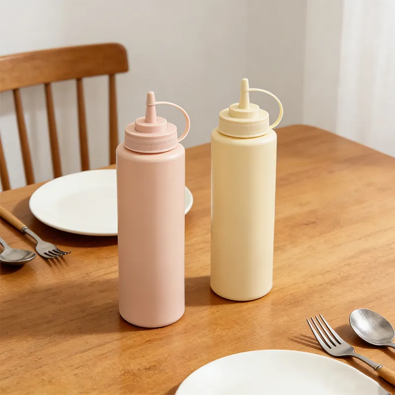 Sauce Bottle 1000mL Large Plastic Ketchup Mayonaise Mustard Bottle for Restaurant Random Colours